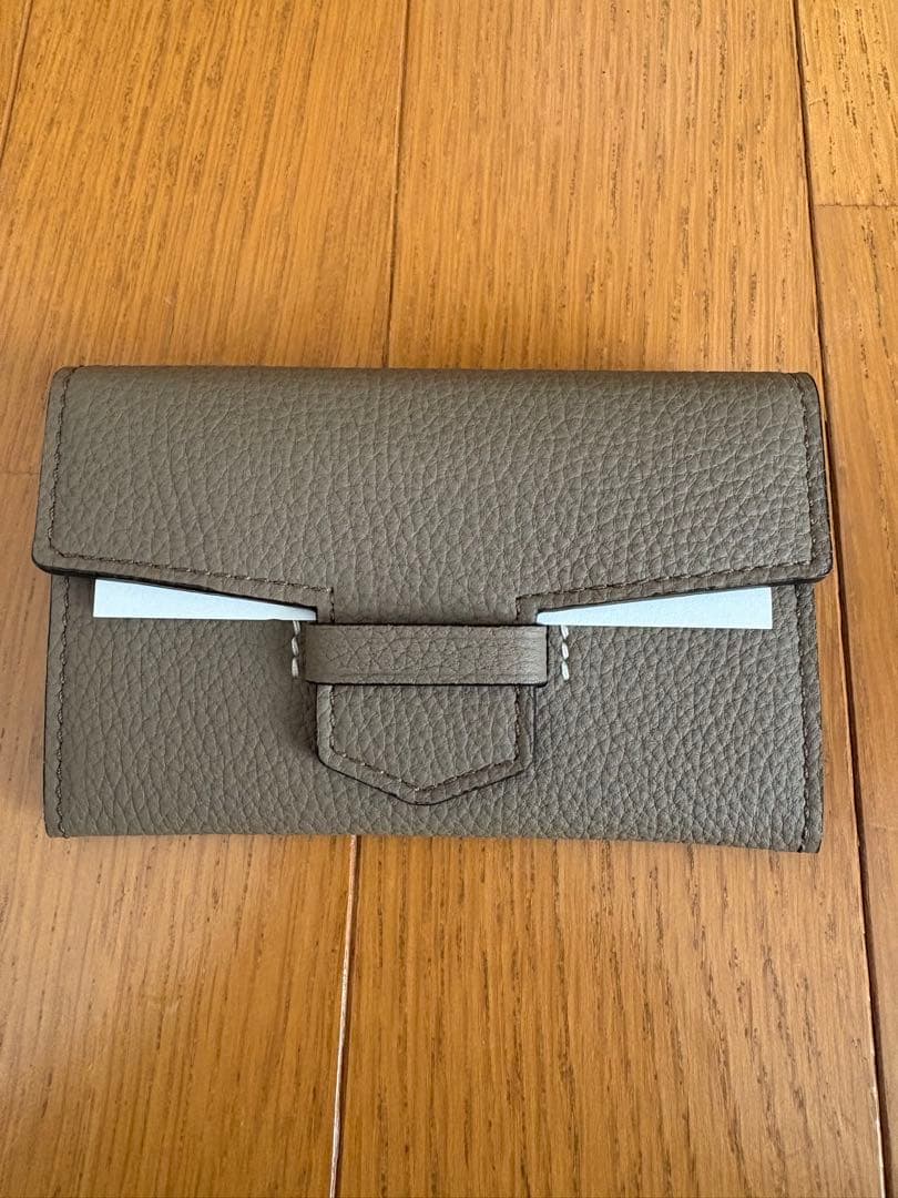 値下げ！Epoi リツ 名刺入れ（トープ）