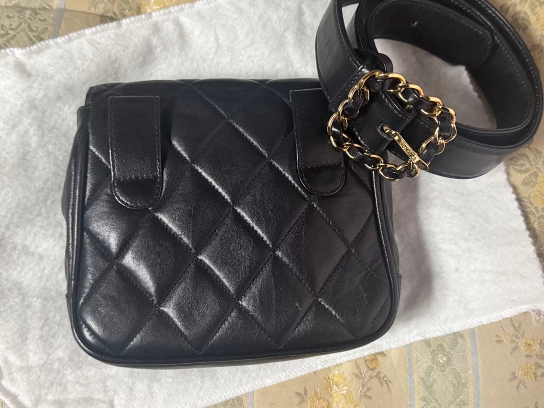 美品 Chanel シャネル ウエストポーチバッグ 黒