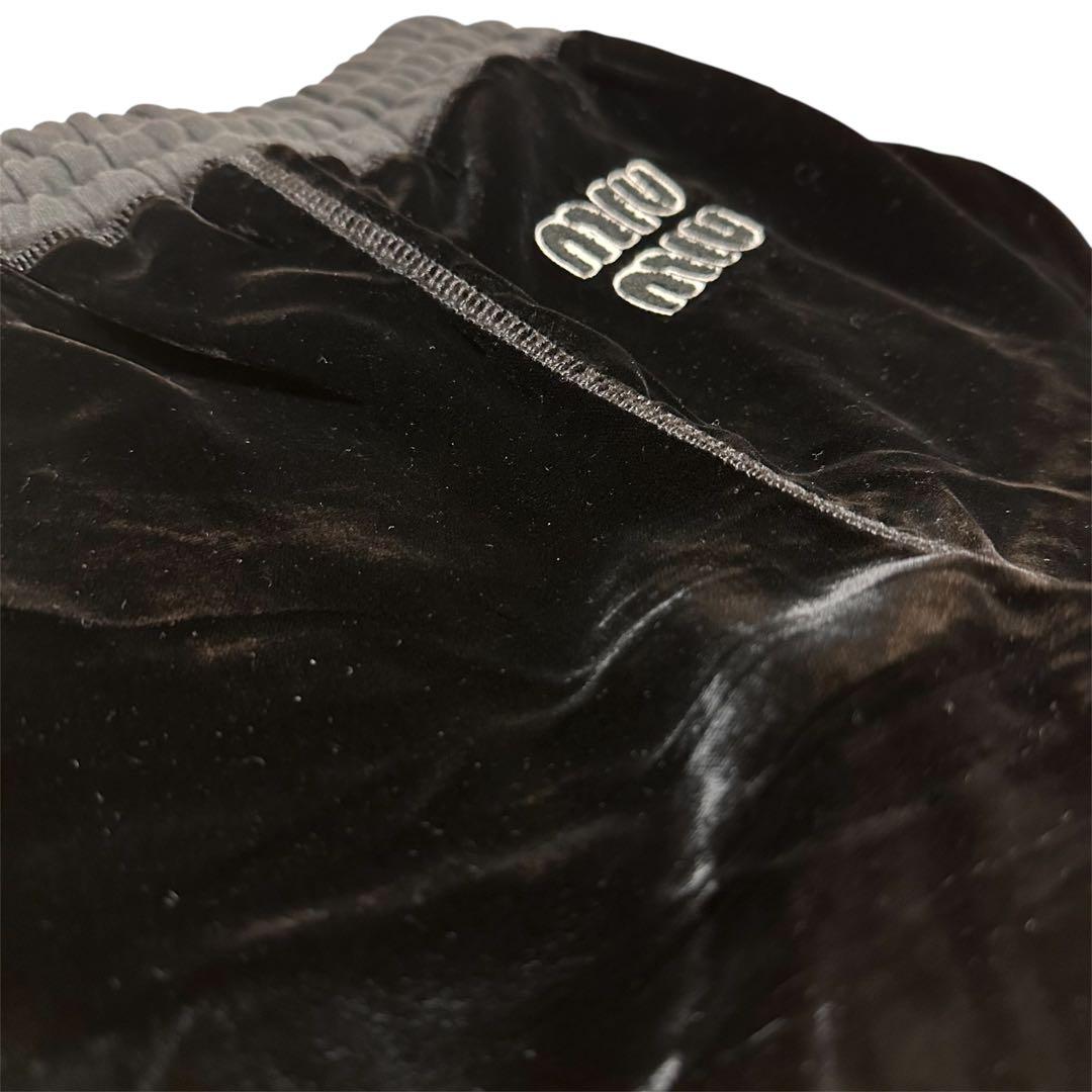 【希少】ミュウミュウ　ベロアショーツ レディース スポーティー ✨高級感あり✨