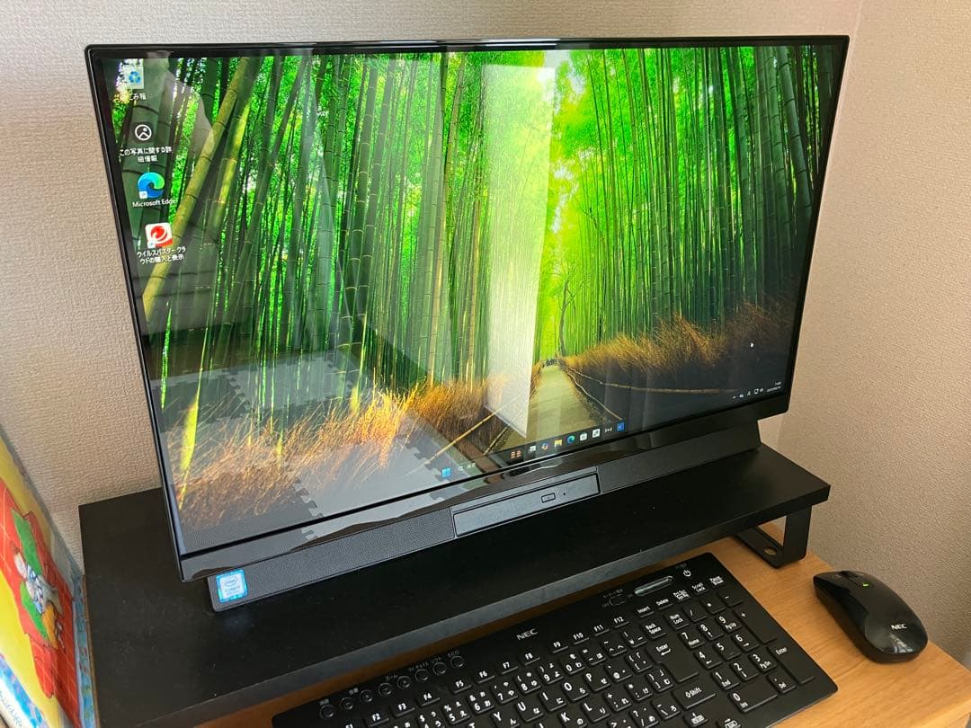 NECデスクトップパソコンLAVIE Direct DA（S）　オフィス内蔵