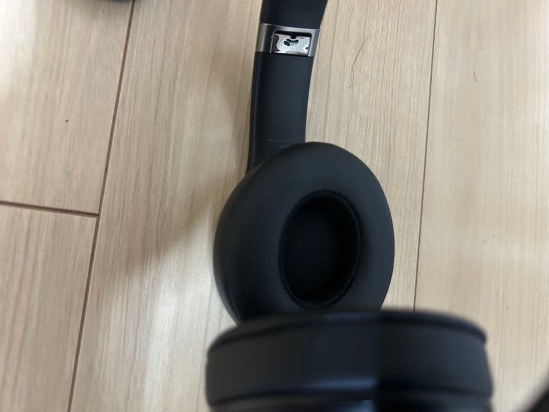 【美品】Beats Solo4 オンイヤーワイヤレスヘッドフォン ブラック
