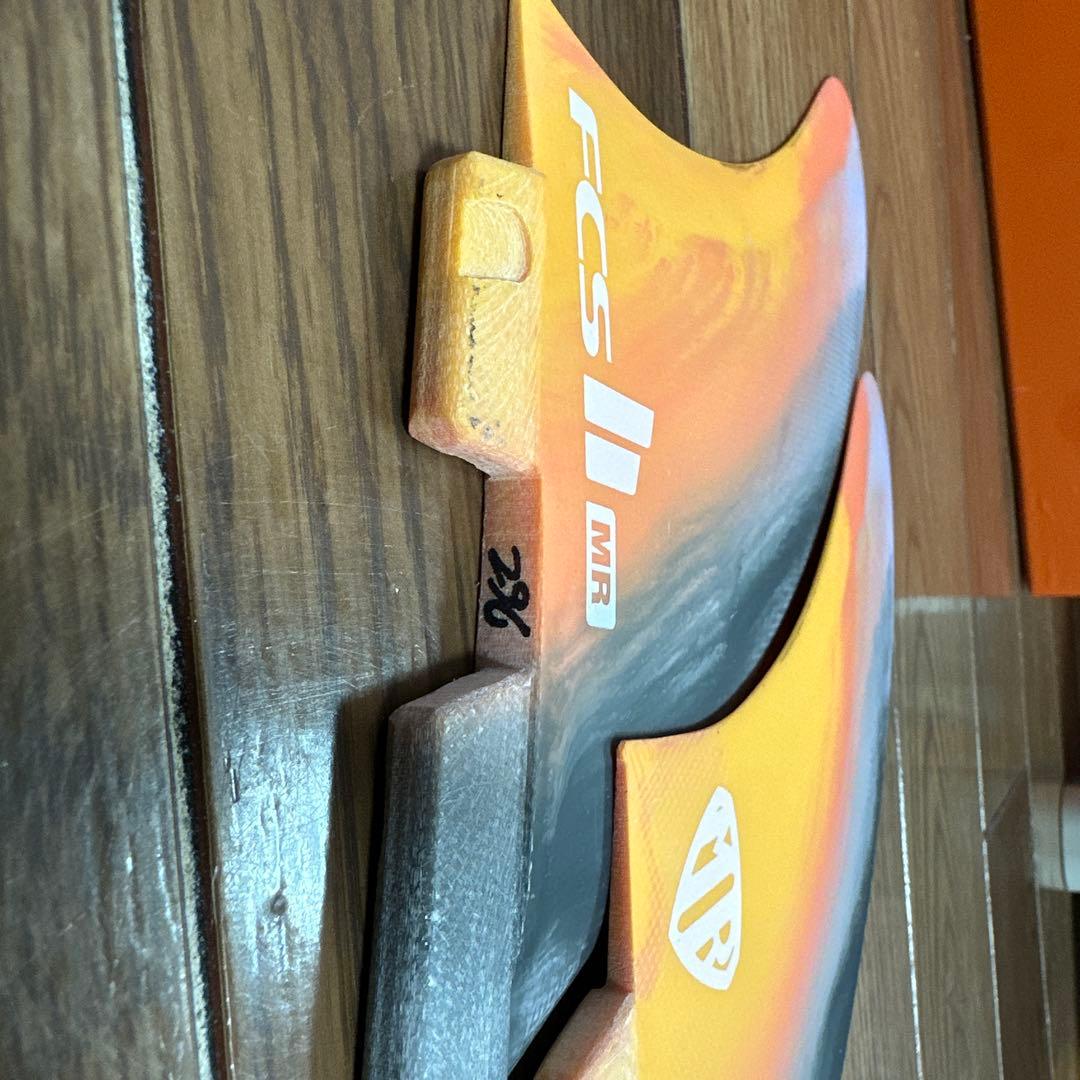 FCS2 FCSII サーフィン フィン MR ツインスタビ