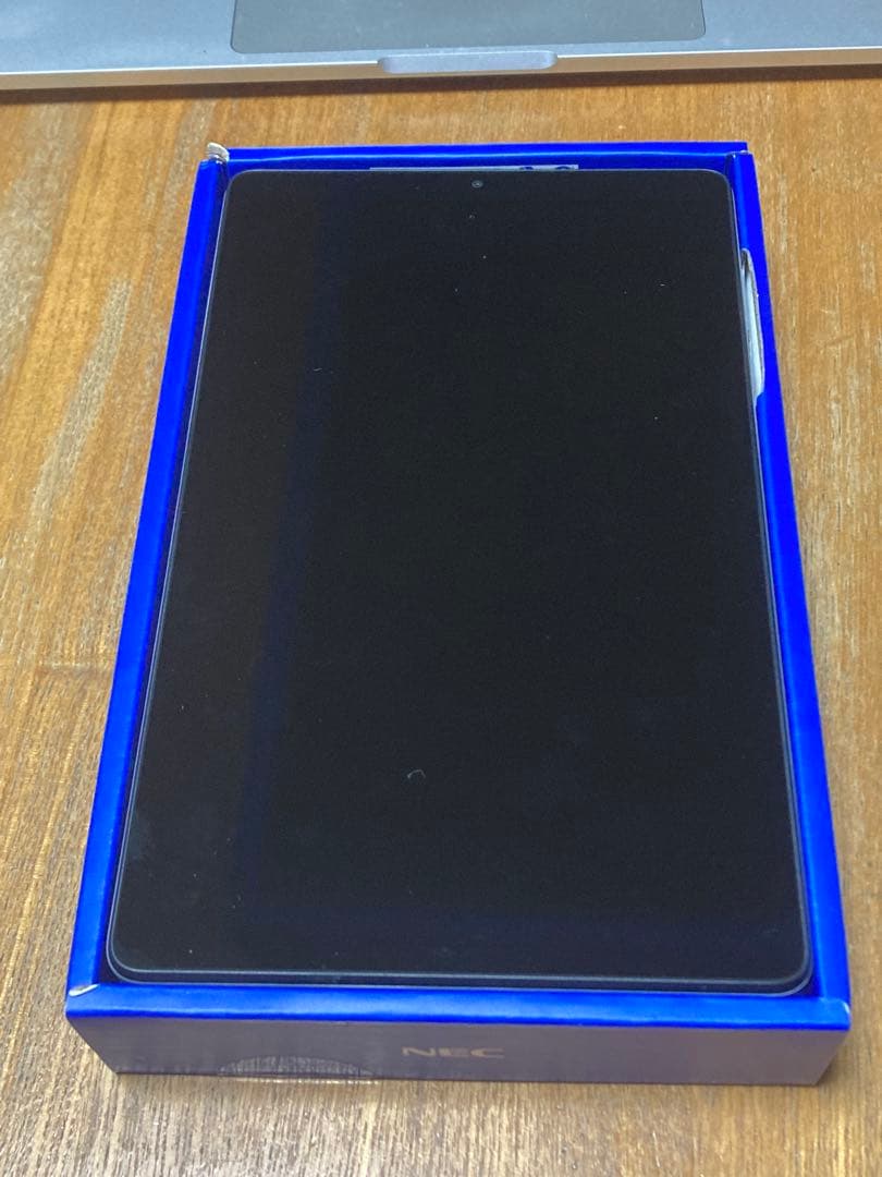 NEC LAVIE Tab T8 新品相当