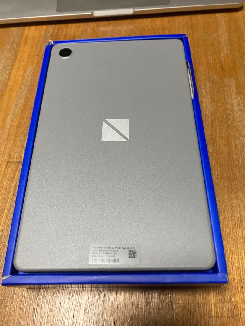 NEC LAVIE Tab T8 新品相当