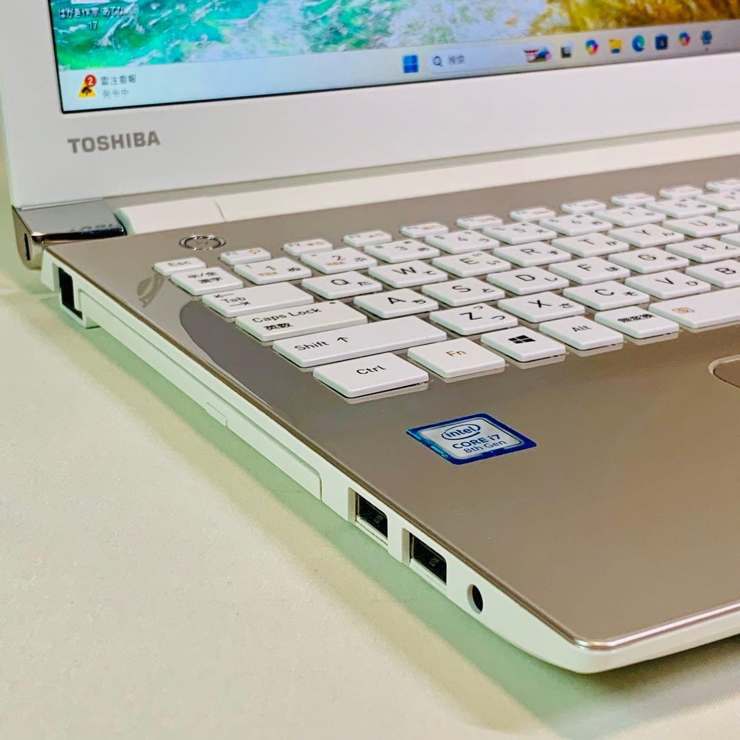 Core i7✨第8世代✨SSD1TB✨32GB✨Windows✨ノートパソコン