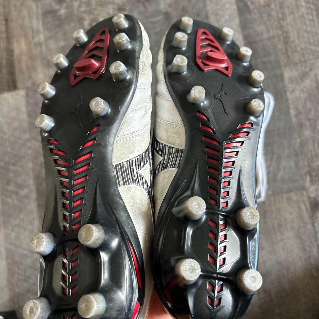 サッカースパイク　モレリアネオ4 27.5