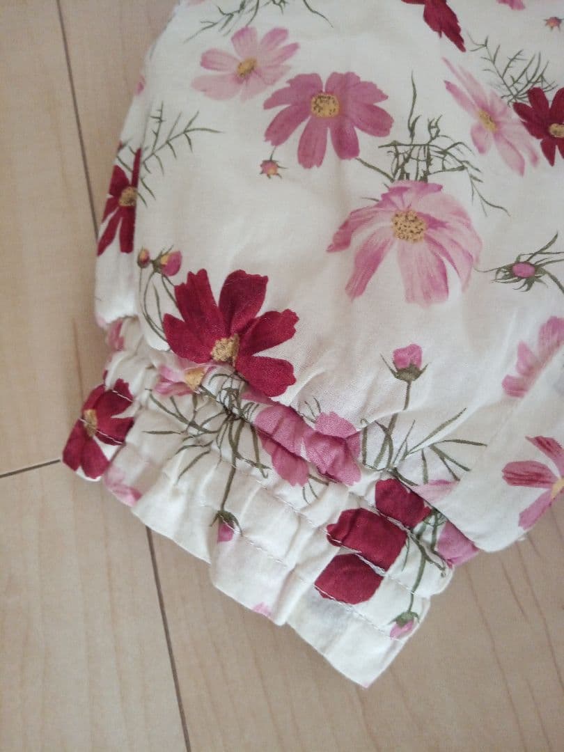 【ゆきゆき♡】　　美品　ピンクハウス　コスモス柄ブルゾン