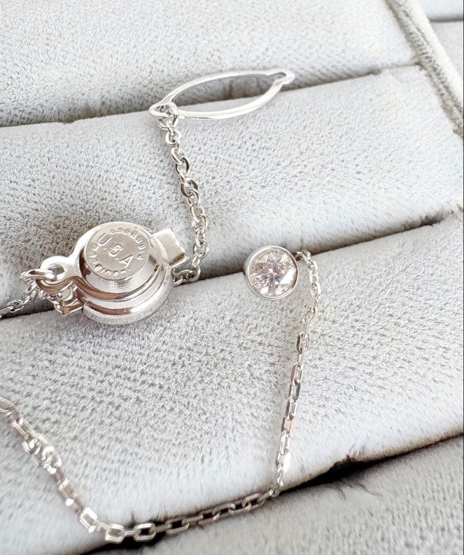 ダイヤモンド　Pt.900のタイタック　ネクタイピン　ブローチ