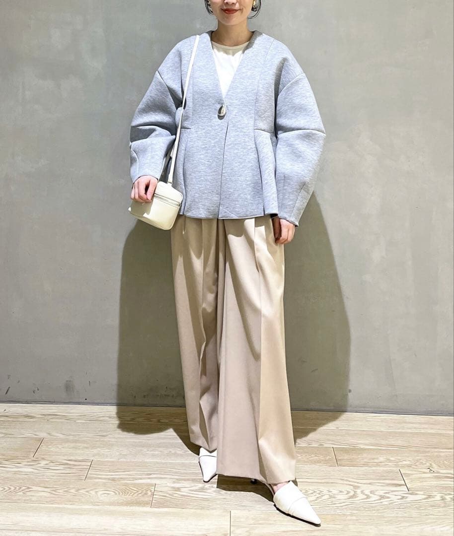 美品✨アダムエロペ＊エッグブローチ付きペプラムカーディガン 洗える 2025春夏