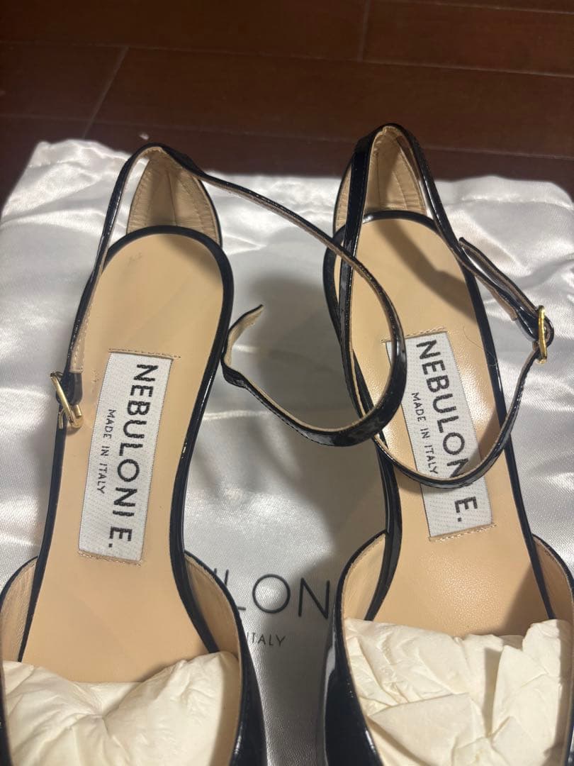 【新品未使用】EBULONIE ネブローニ ブラック サンダル 37