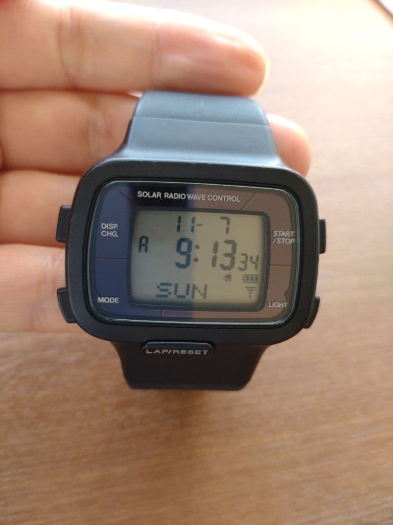 美品　廃盤品　無印良品×SEIKO　ソーラー電波時計 黒