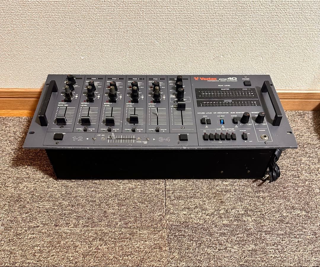 Vestax PMC40 ハードケース付き DJミキサー 本体