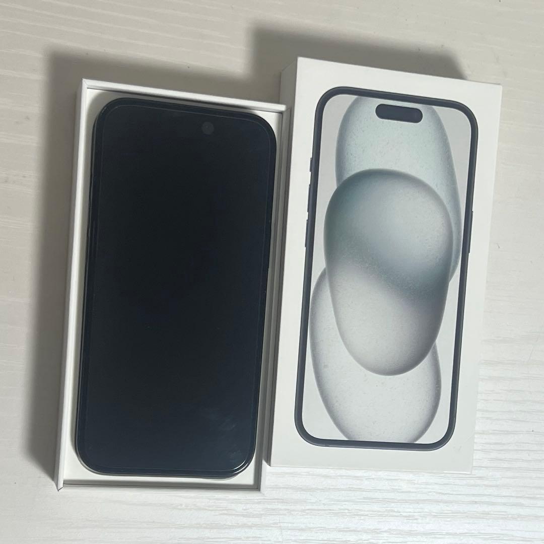 iPhone 15 本体 128GB black
