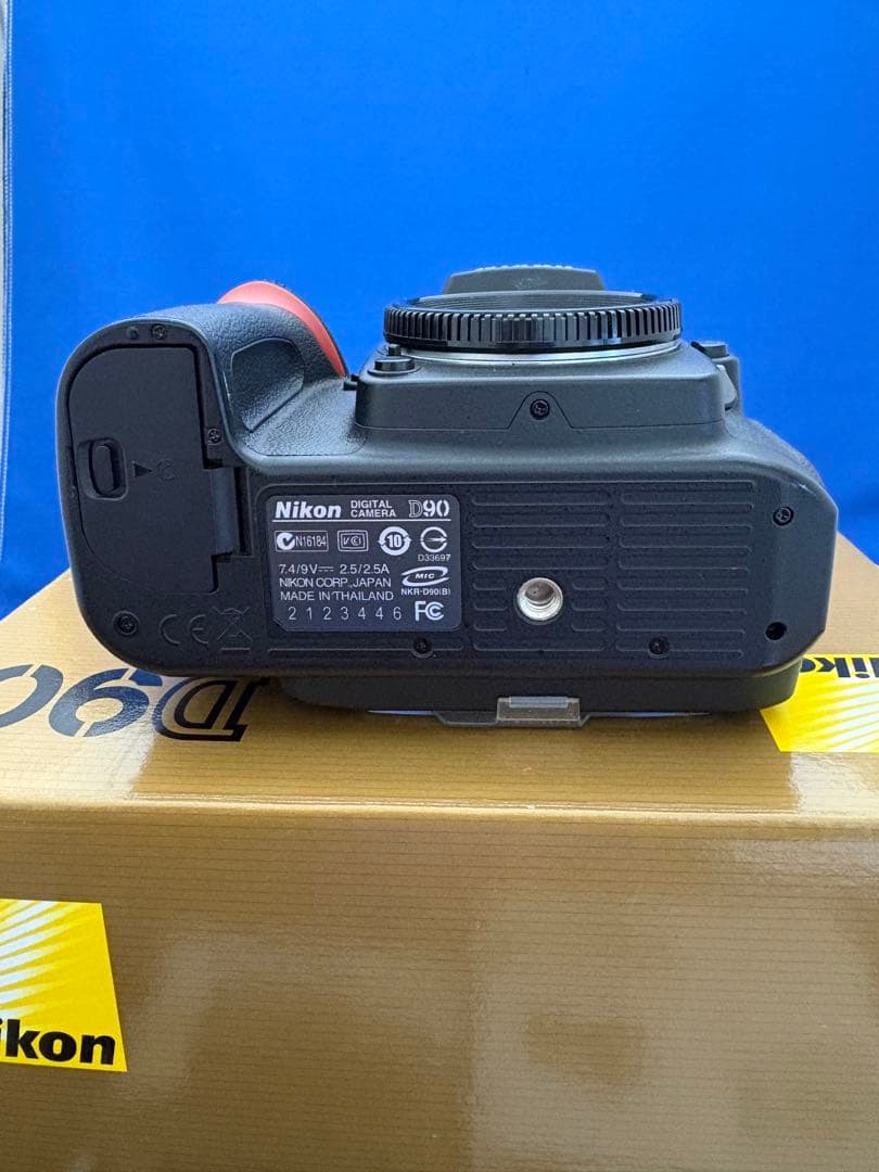 Nikon D90 ボディ ジャンク品 元箱・付属品多数 ERR表示