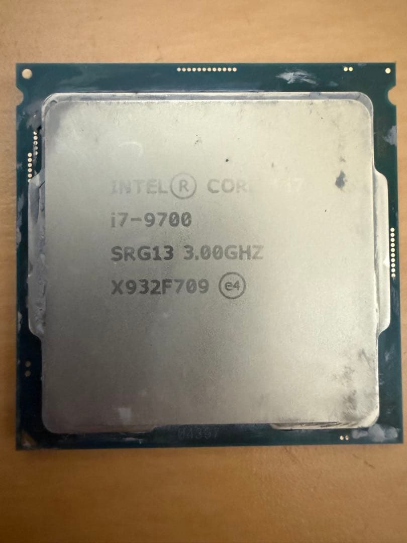 intel corei7 9700 動作確認済み