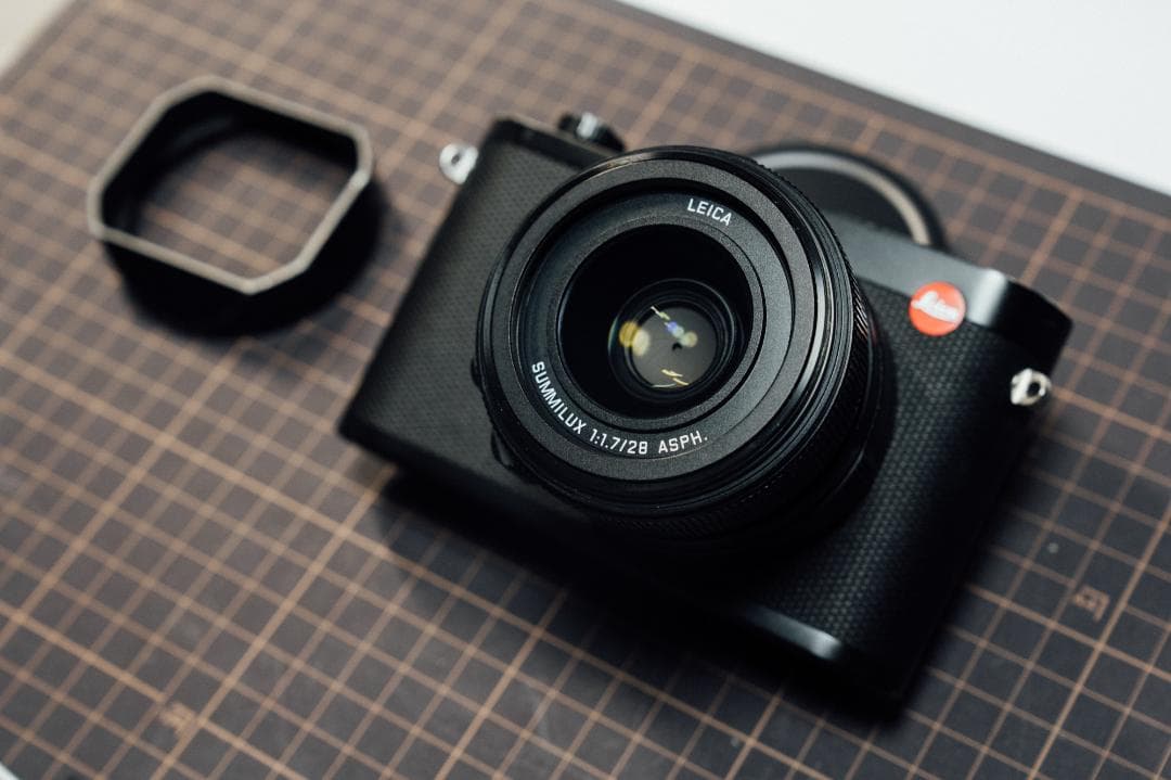 【早い者勝ち/値段交渉可/作例あり】LEICA Q2 + ハーフレザーカバー