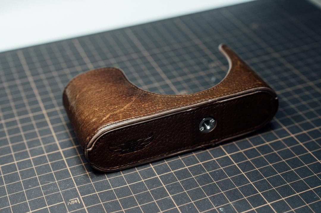 【早い者勝ち/値段交渉可/作例あり】LEICA Q2 + ハーフレザーカバー