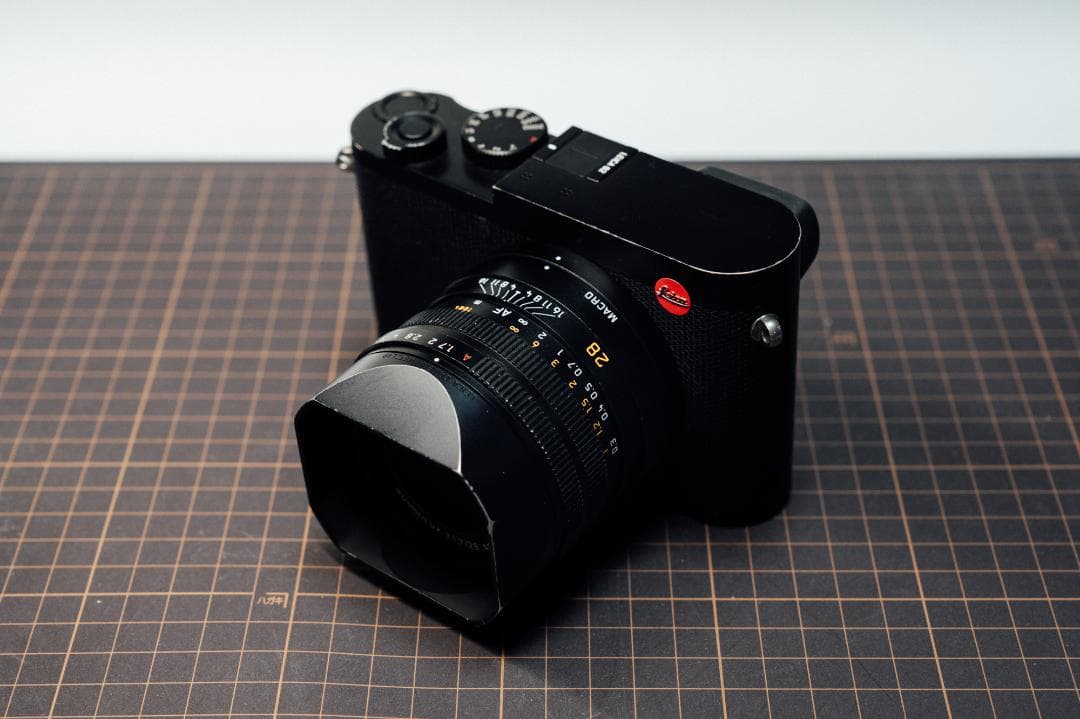 【早い者勝ち/値段交渉可/作例あり】LEICA Q2 + ハーフレザーカバー