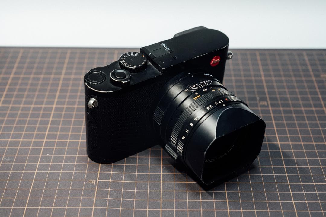 【早い者勝ち/値段交渉可/作例あり】LEICA Q2 + ハーフレザーカバー