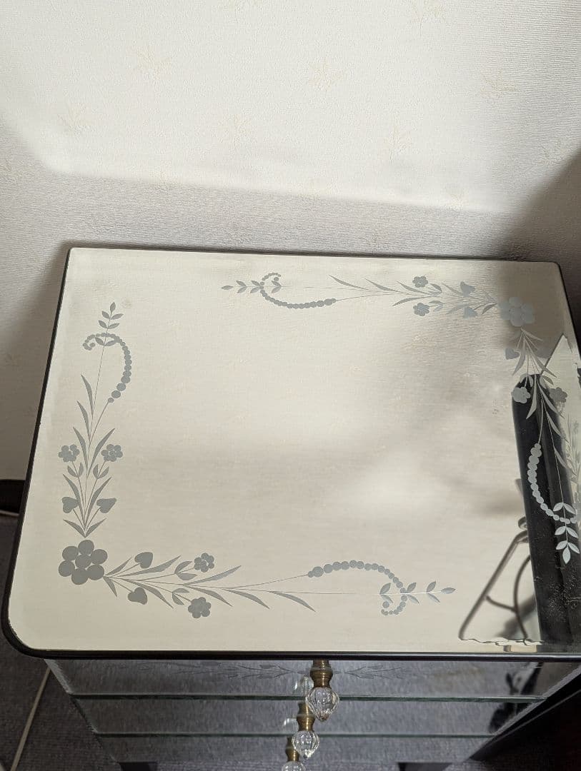 ローラアシュレイ ベネチアンガラス チェスト