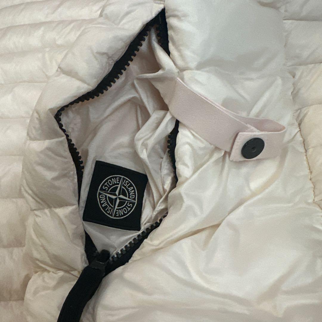 STONE  ガーメントダイナイロンパッカブルダウンベスト　ホワイト