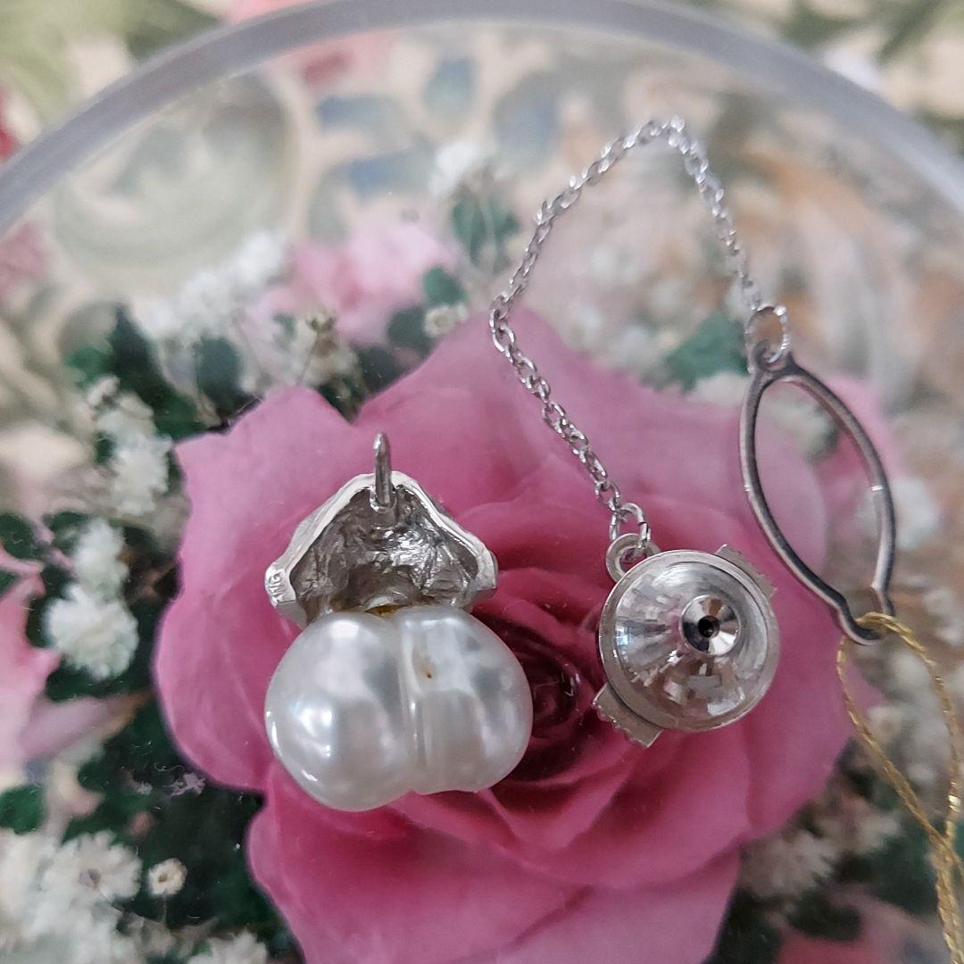 本日値下げ　新品　ホワイトゴールド　犬モチーフ南洋真珠タイタック　男女兼用