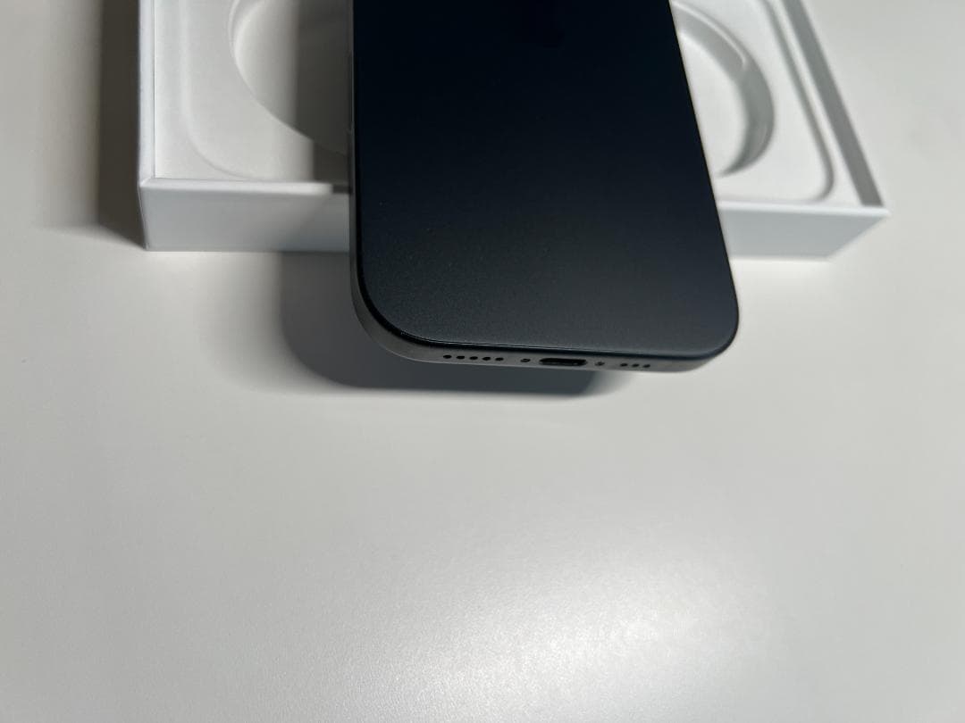 iPhone16 128GB 美品｜バッテリー100%｜全パーツ純正｜