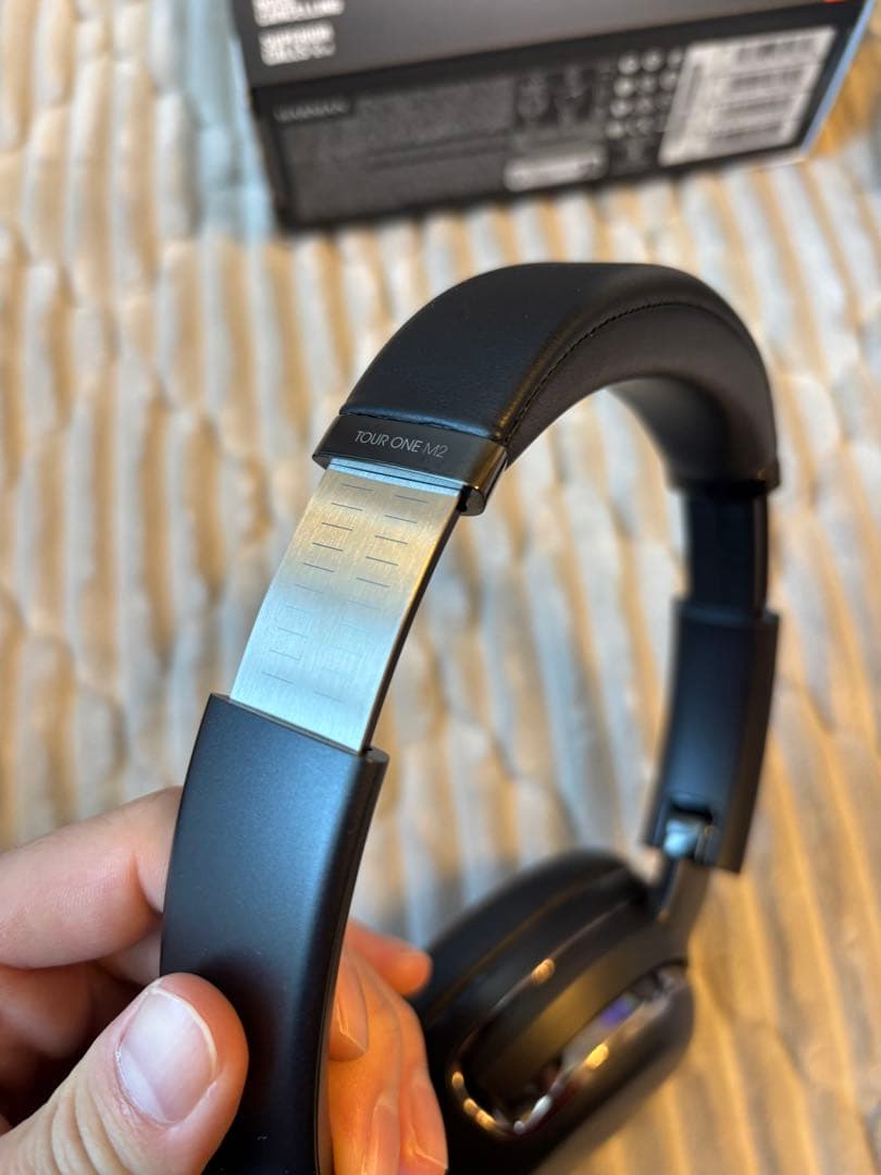 JBL TOUR ONE M2 ワイヤレスヘッドフォン