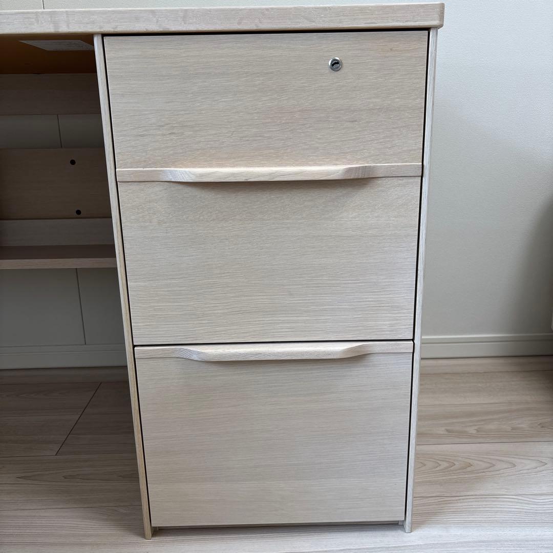 【カリモク】学習机