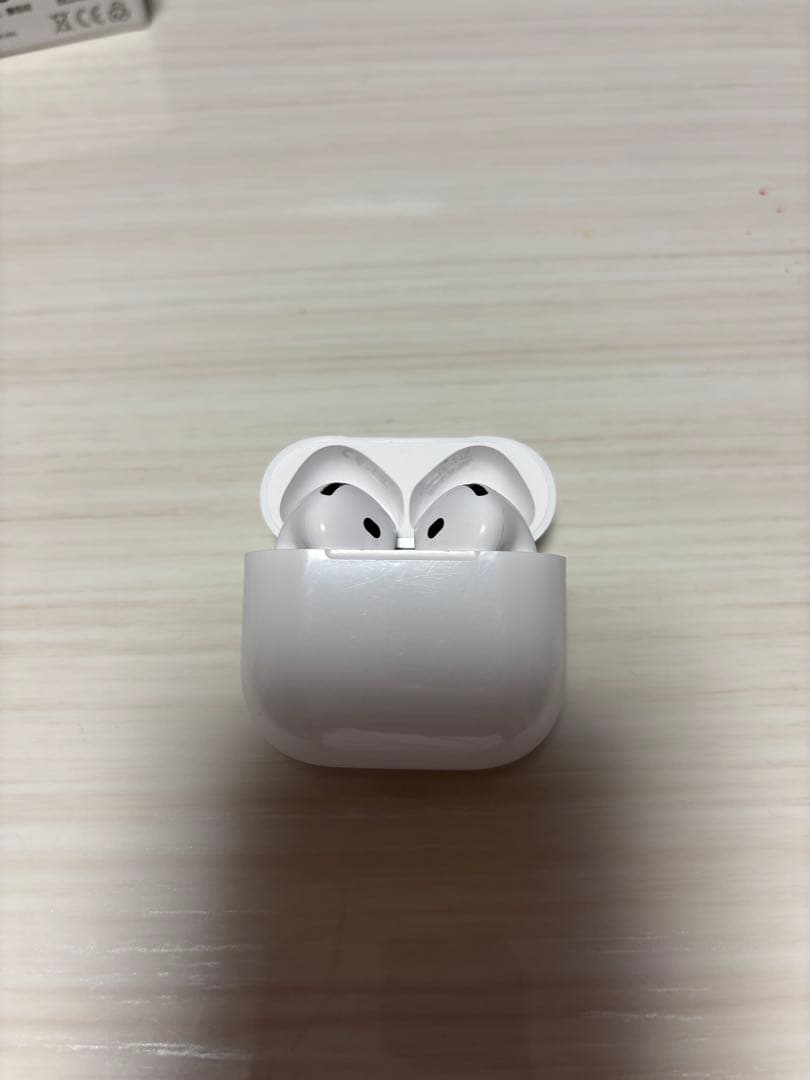 Apple AirPods 4世代　ANC搭載モデル　ノイキャン対応　本体セット
