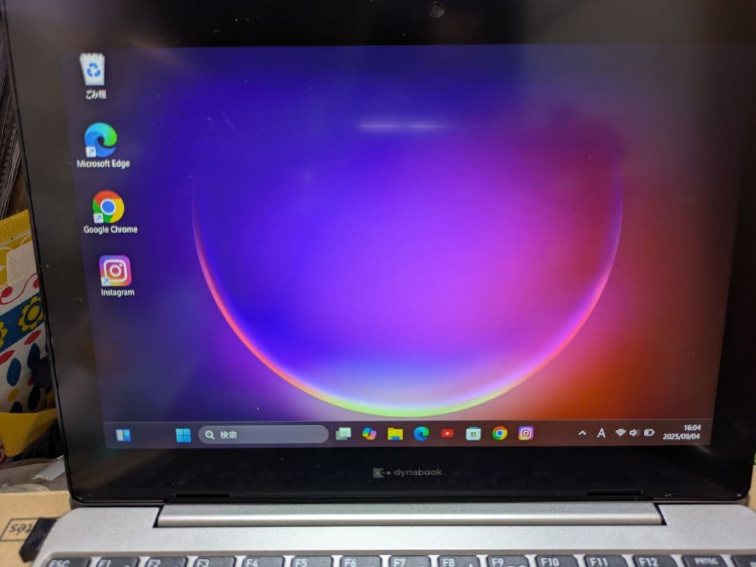 東芝　dynabook　タブレットパソコン　ゴールド　Windows11　中古品