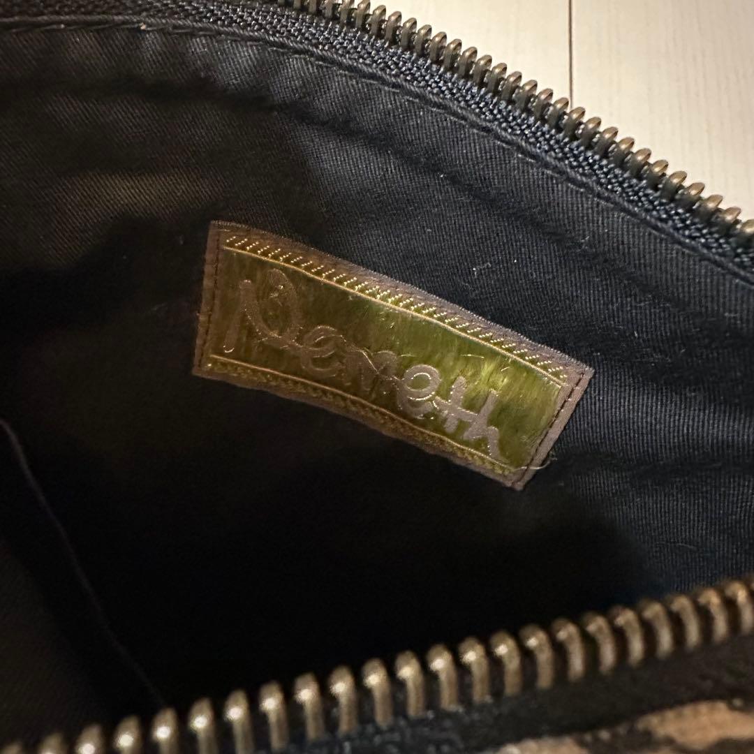 Christopher nemeth ポーチ