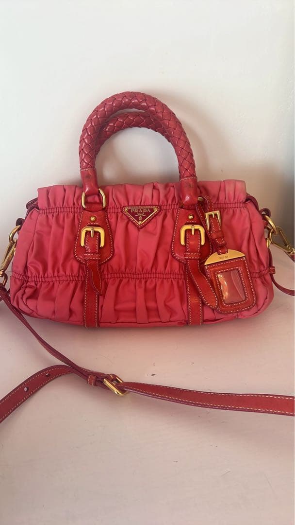 ぱ*イ様 プラダバッグ