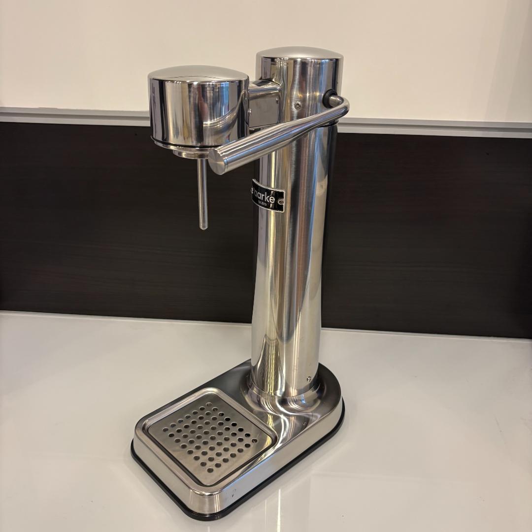 【aarke　美品】　新品ガス・新品ボトル付き　(アールケ 炭酸水メーカー )