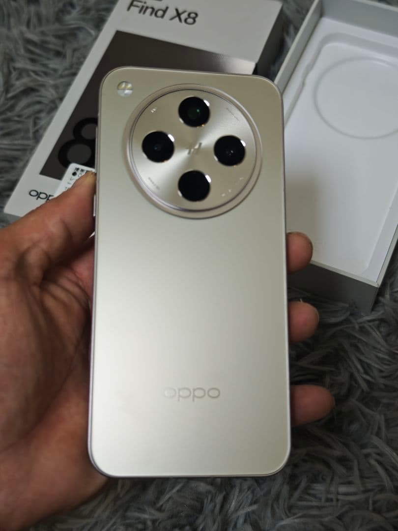 Oppo Find X8 シルバー 本体 global