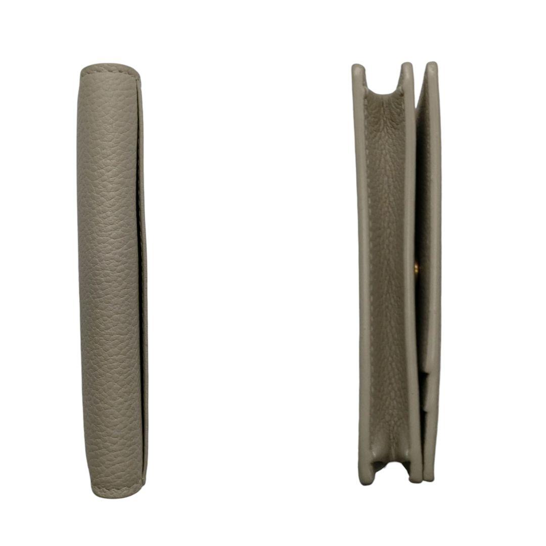 サンローラン　名刺入れ　ビジネスカードホルダー　アイボリー　ベージュ