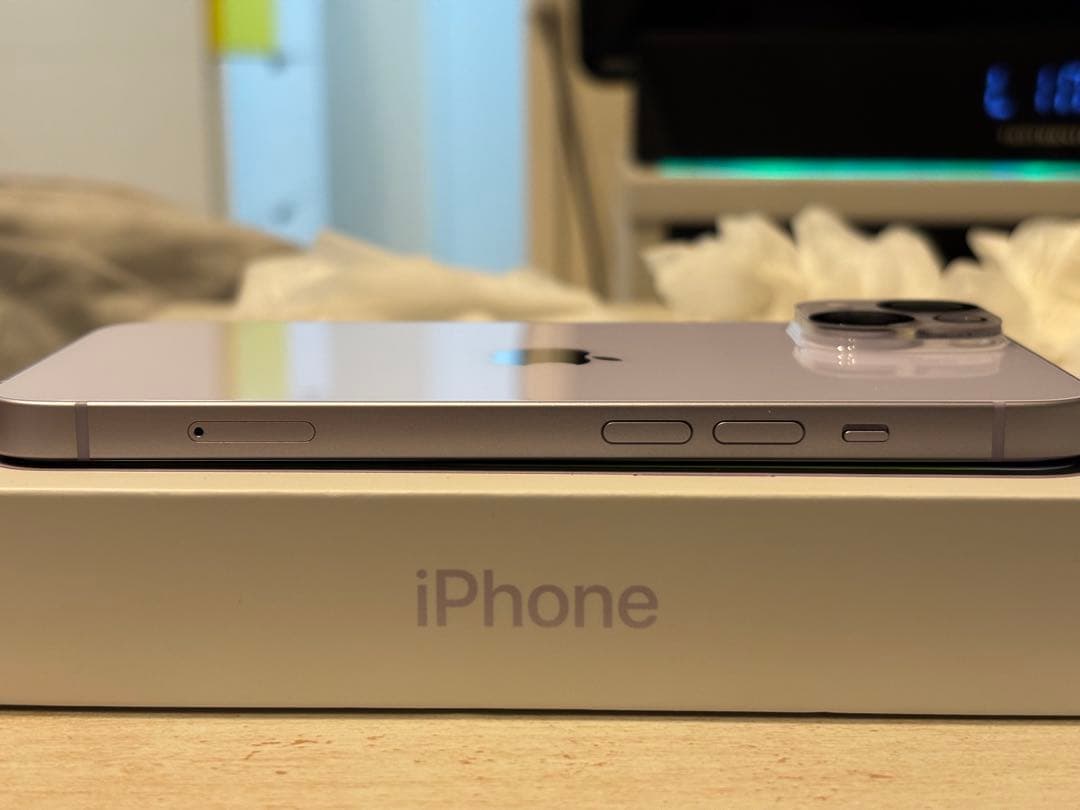 【極美品】Apple iPhone 14 256GB SIMロックなし パープル