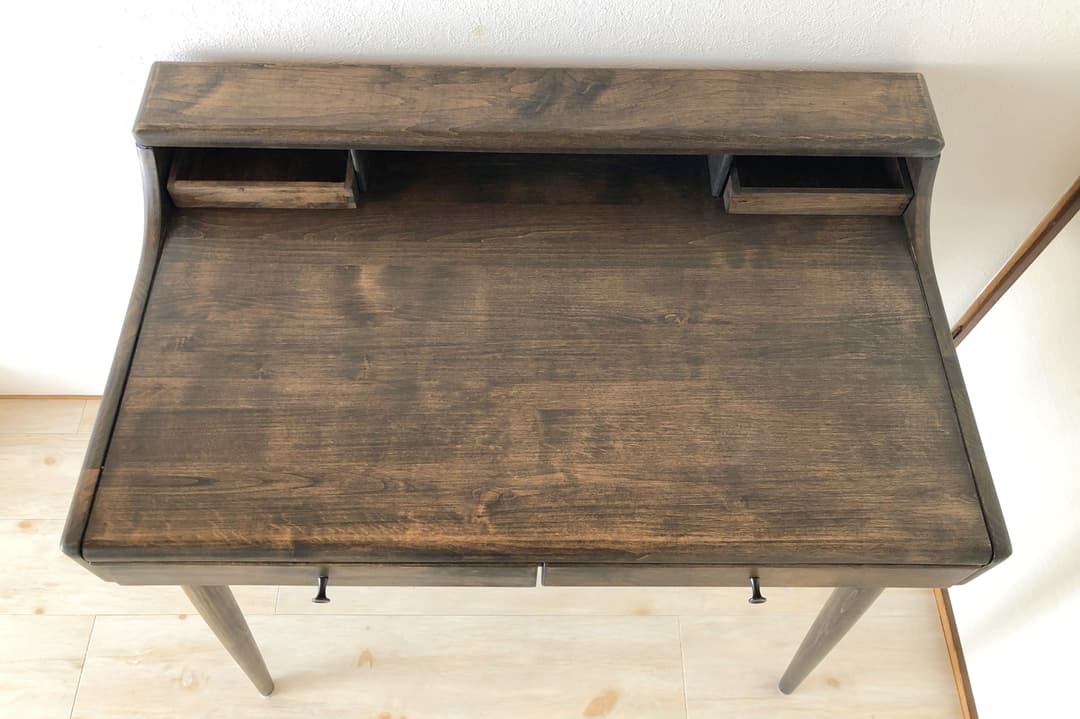 引き出し付き　木製ライティングデスク