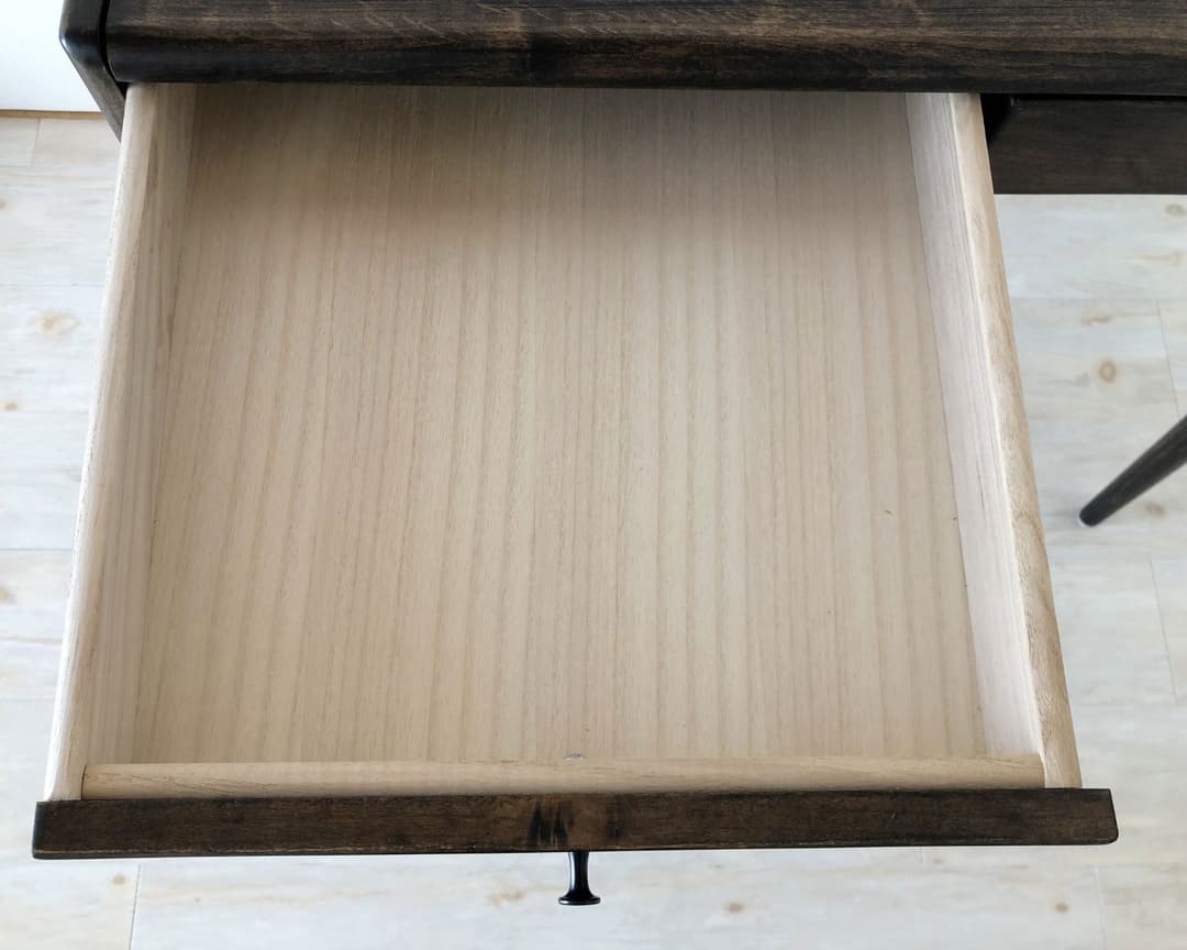 引き出し付き　木製ライティングデスク