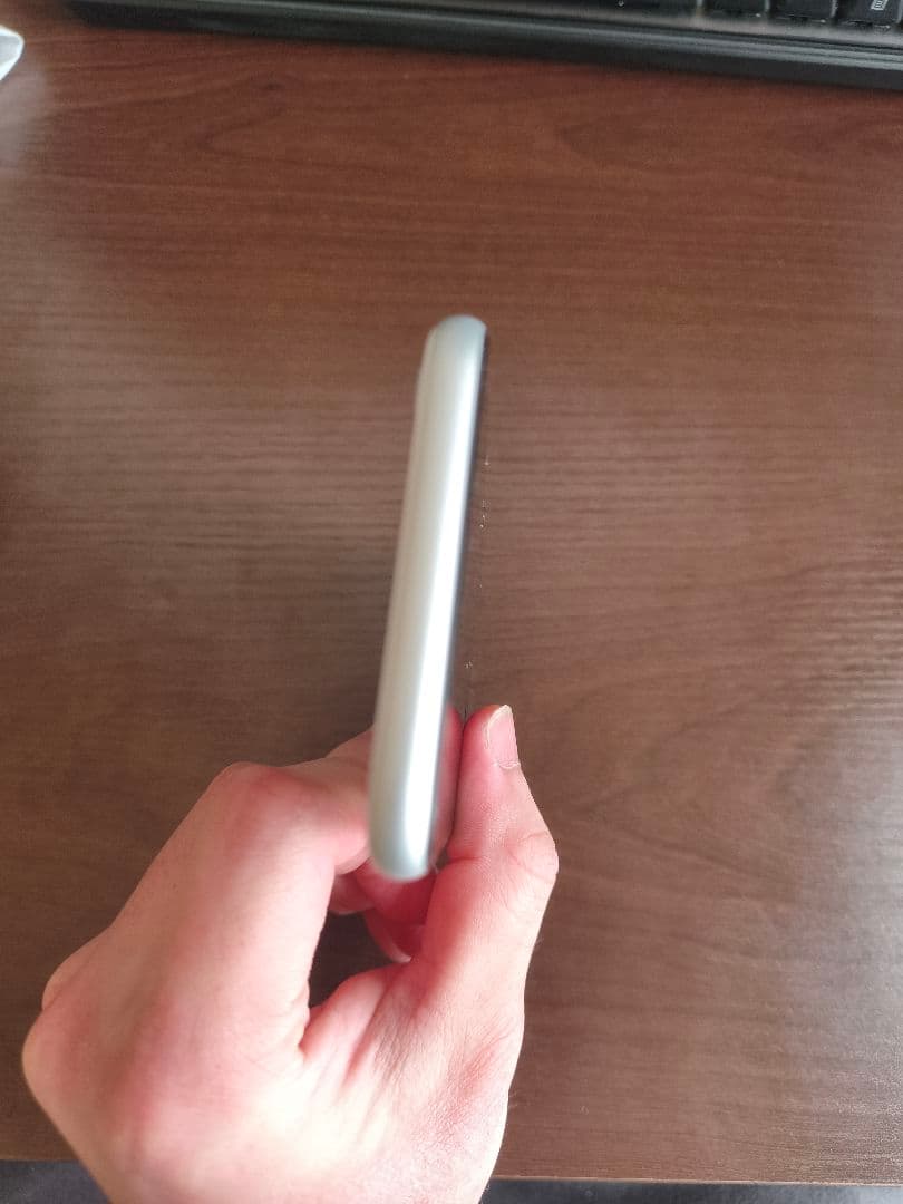 Apple iPhone SE2 ホワイト5