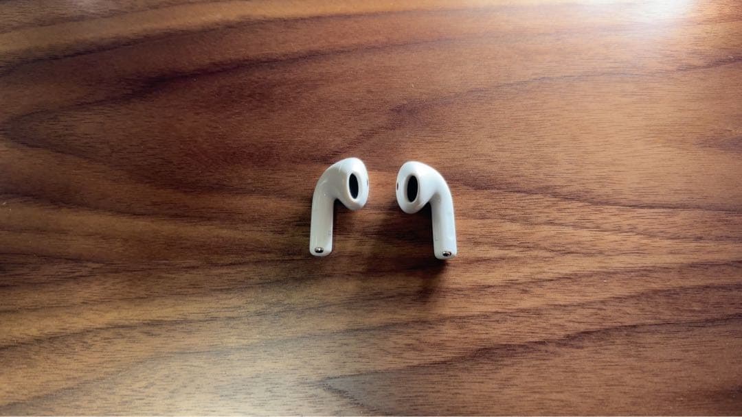 Apple AirPods4 ノイズキャンセリング搭載モデル USB-C