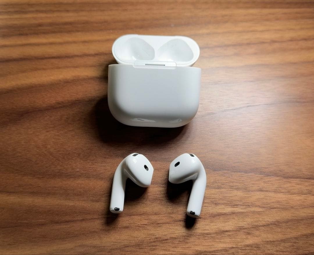 Apple AirPods4 ノイズキャンセリング搭載モデル USB-C