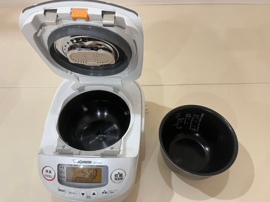 象印 圧力IH炊飯ジャー NP-RN05 3合炊き 2022年製 元箱付き