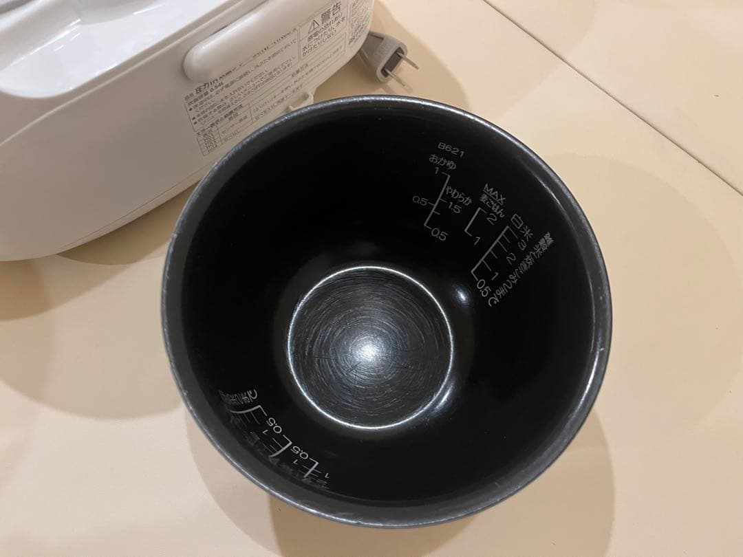 象印 圧力IH炊飯ジャー NP-RN05 3合炊き 2022年製 元箱付き