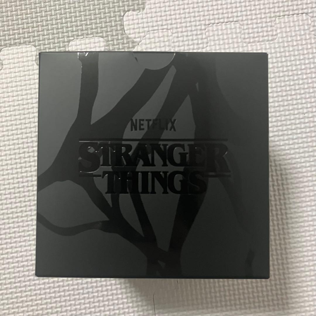 時計 CASIO x STRANGER THINGS DW-5600STT-1JR