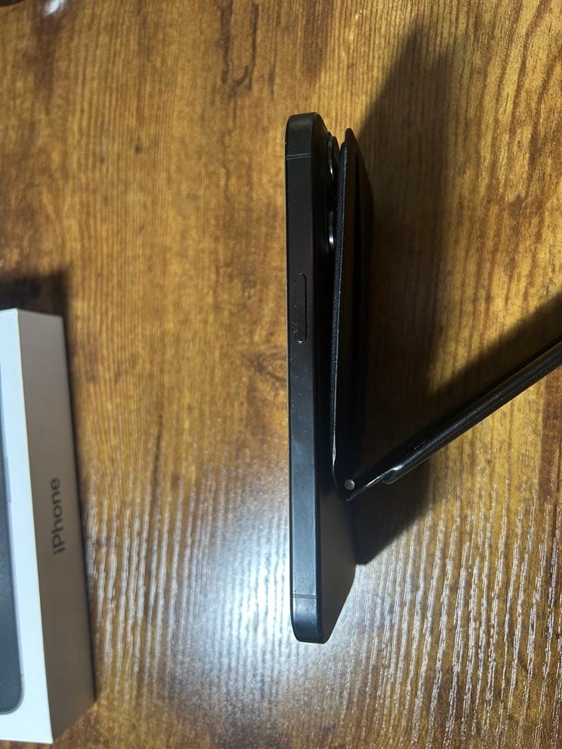 Apple iPhone 15 Pro 本体