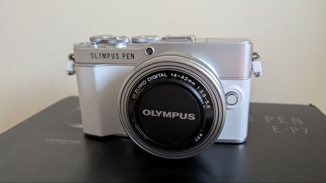 OLYMPUS PEN E-P7 デジタル一眼レフカメラ