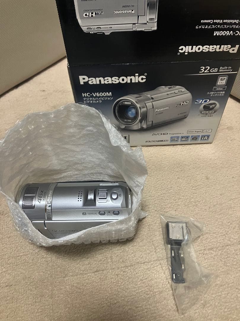 新品未使用Panasonic HC-V600M 本体のみ