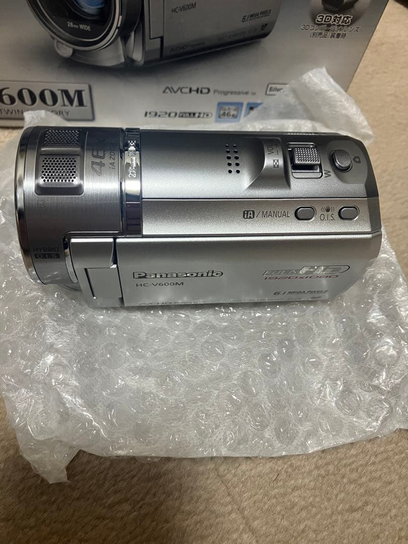 新品未使用Panasonic HC-V600M 本体のみ