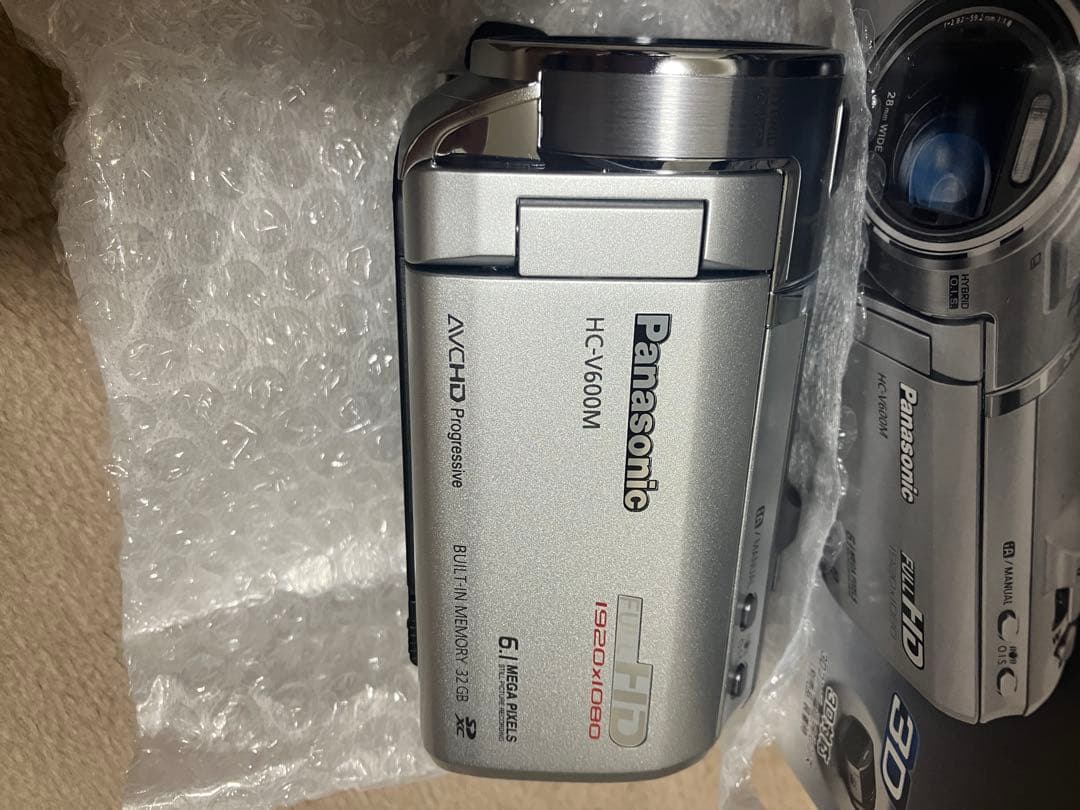 新品未使用Panasonic HC-V600M 本体のみ